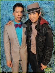 娱乐资讯博主,明星幕后故事大曝光！